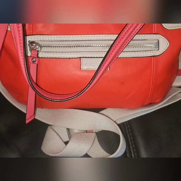 Coach Daisy Spectator Vermillion_ Sand Leather Mini Hobo Bag 2 Straps F23951 - Picture 15 of 16